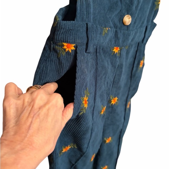 Women's Ditsy Floral Corduroy Jumpsuit Overalls w/Sunflower Embroidery-Size XS - Picture 4 of 13